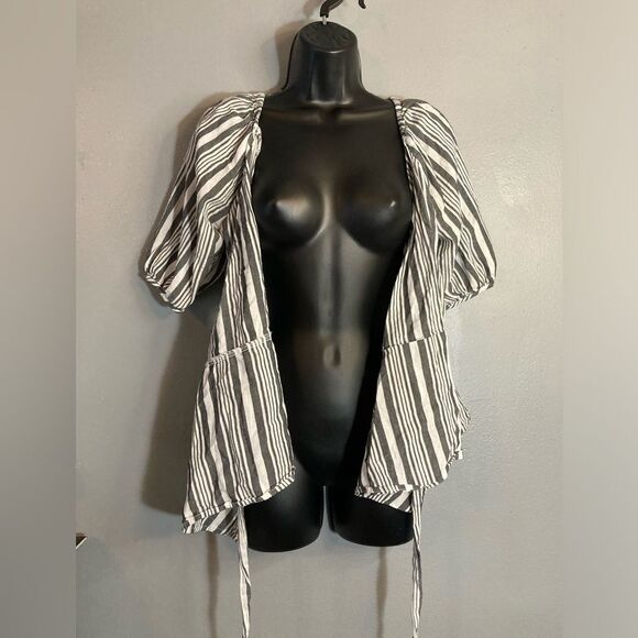 Old Navy gray and white striped wrap blouse - Picture 2 of 7